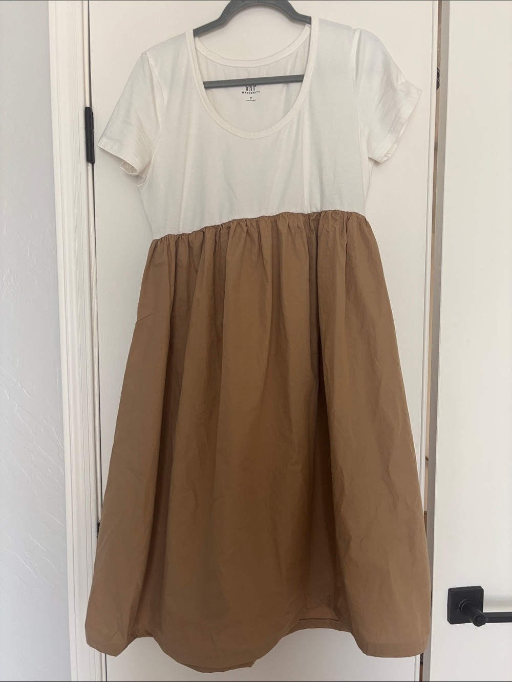 GAP Maternity Cream and Brown Dress. NWOT.